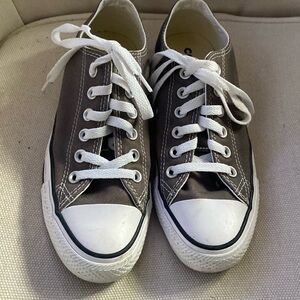 Like New Low top Cnoverse